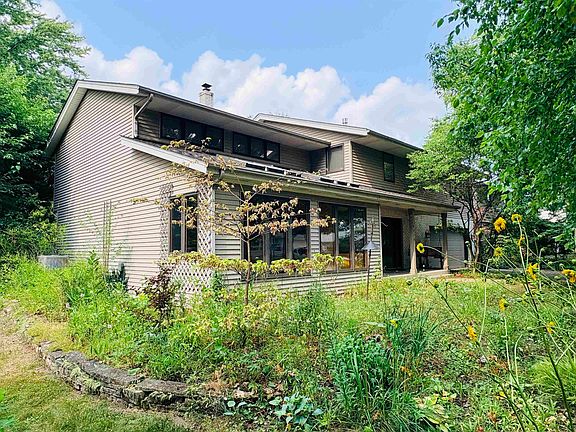 3rd image of 4416 Eaton Dr