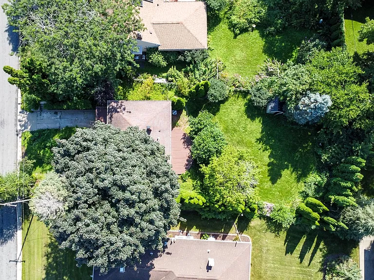 1404 Wyldhaven Ave — Photo 48