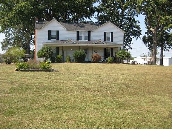 2nd image of 180 Blairs Cir