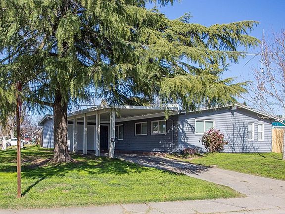 3rd image of 3901 Floral Dr