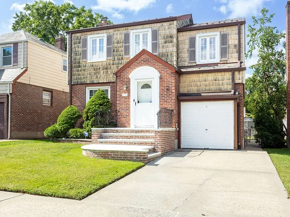 80-54 210th St, Hollis Hills, NY 11427