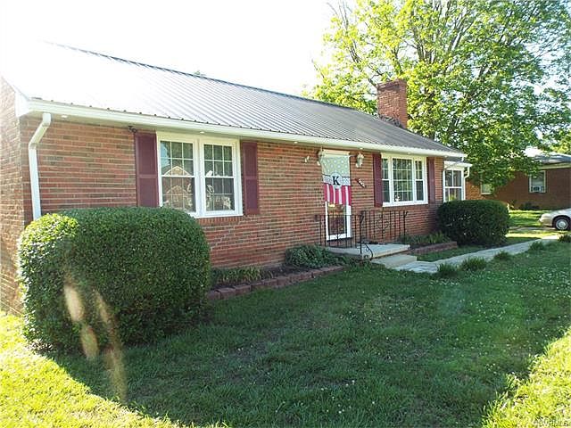1st image of 21421 Warren Ave