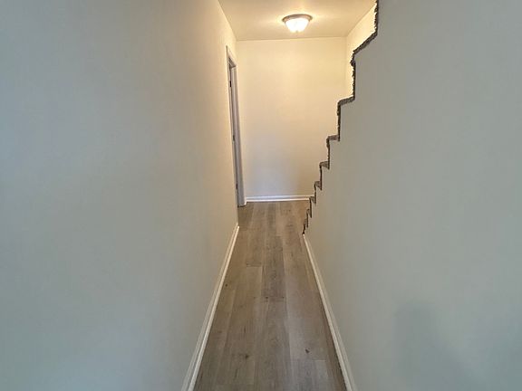 5th image of 6117 Glenmore Ave #1