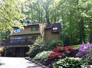 1426 Spring Hill Dr, Hummelstown, PA 17036