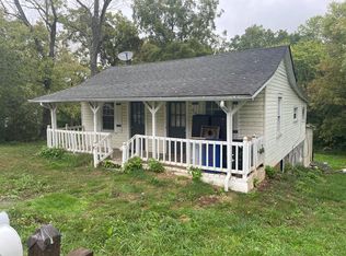 115 C F Gray St, Brookneal, VA 24528