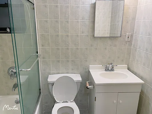 Rented by Century 21 New Golden Age Realty | media 12