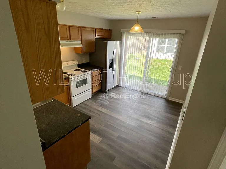 7756 Mountain Stream Way — Photo 4