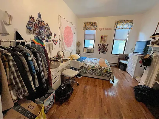 Rented by Delmark Realty LLC | media 13