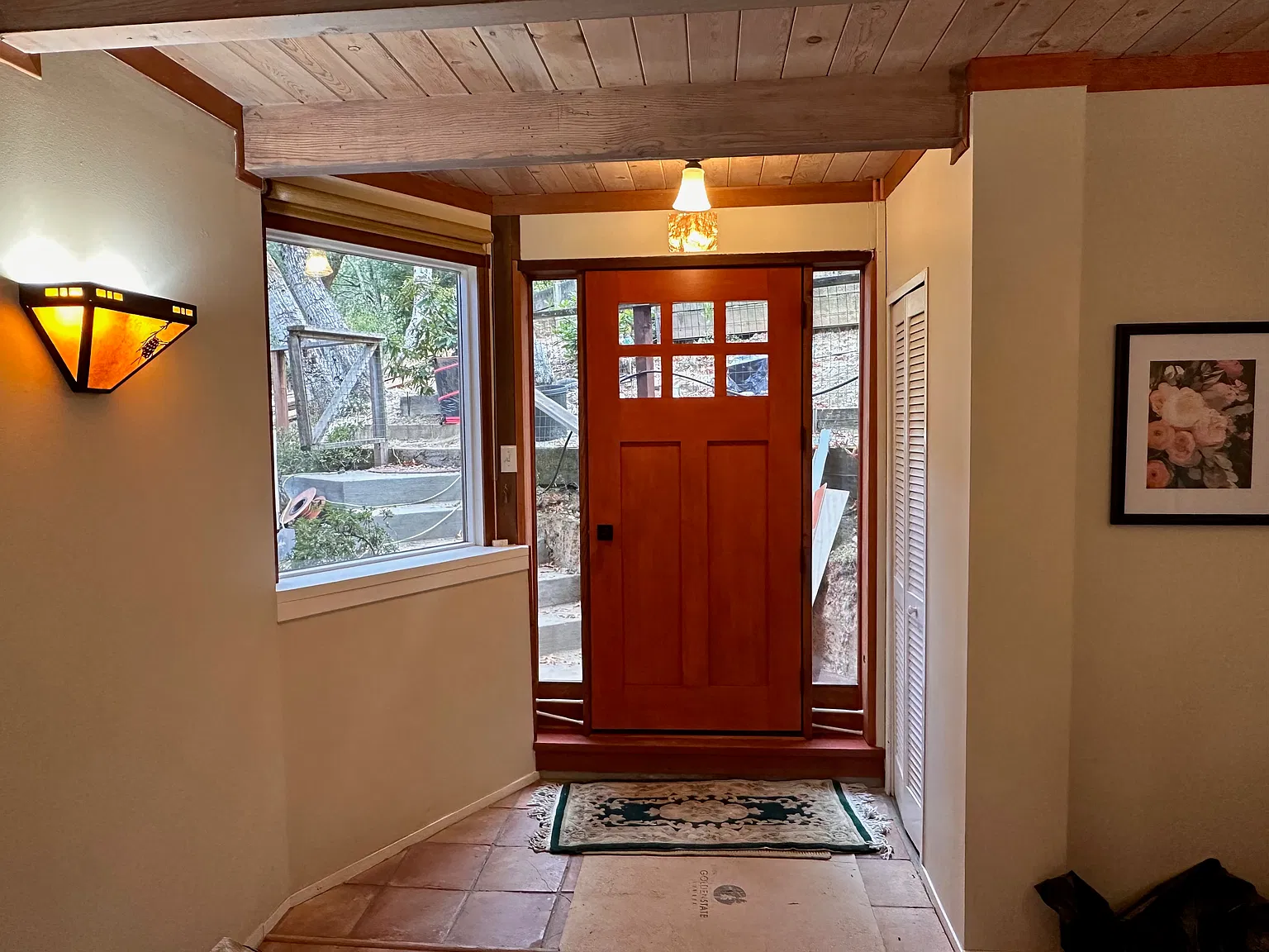 16 Redwood Ave — Photo 2