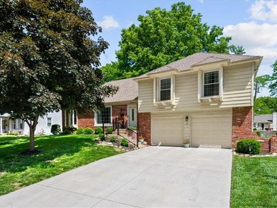 8208 W 97th St, Overland Park, KS, 66212