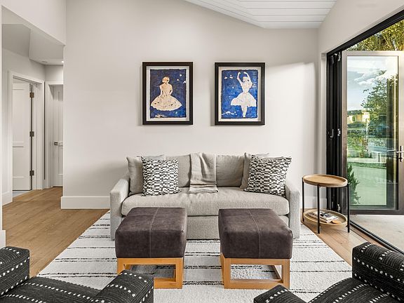 2nd image of 114 La Marina