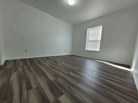 4th image of 825 N Lamb Blvd Space 98
