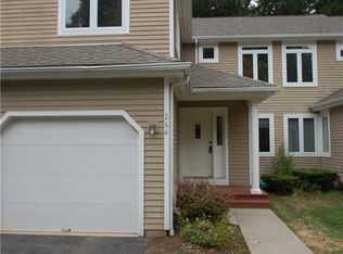 264 Castlewood Dr #264, Bloomfield, CT 06002
