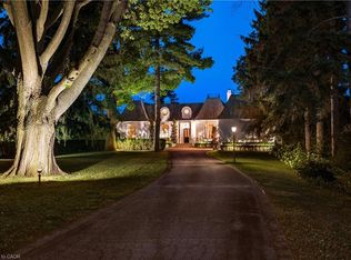 4410 Lakeshore Rd, Burlington, ON L7L 1B4