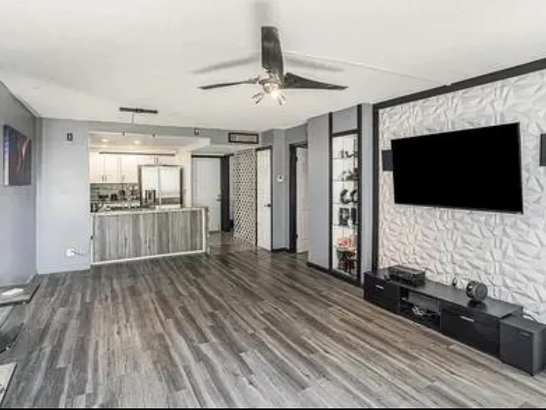2614 Cove Cay Dr #308 — Photo 21