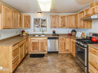18766 Mountain Rd, Chugiak, AK 99567
