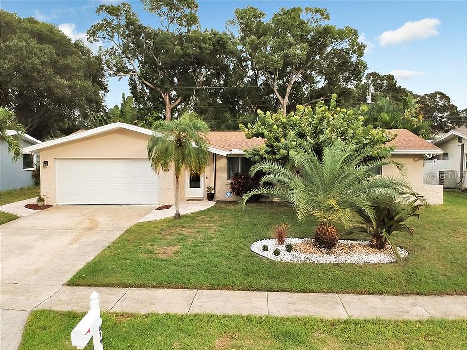 1st image of 1879 Paradise Ln