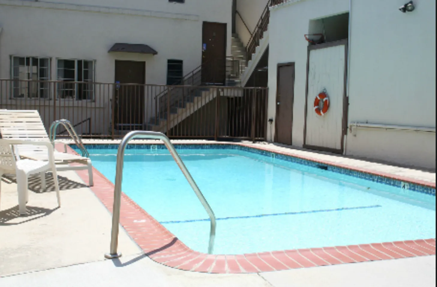Westwood Apartments — Photo 1