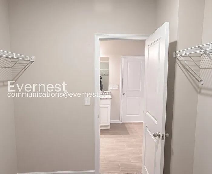 136 Culver St — Photo 12