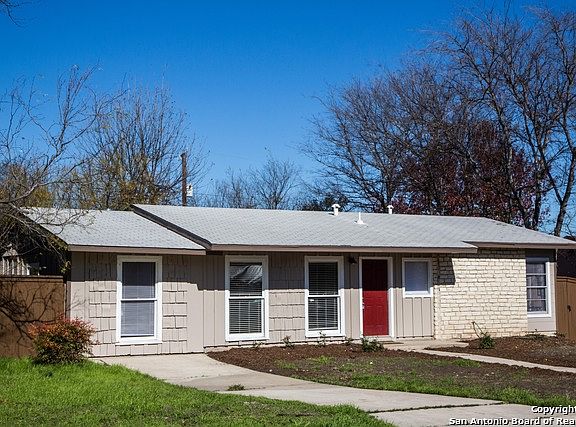 2nd image of 3007 Greenacres Dr