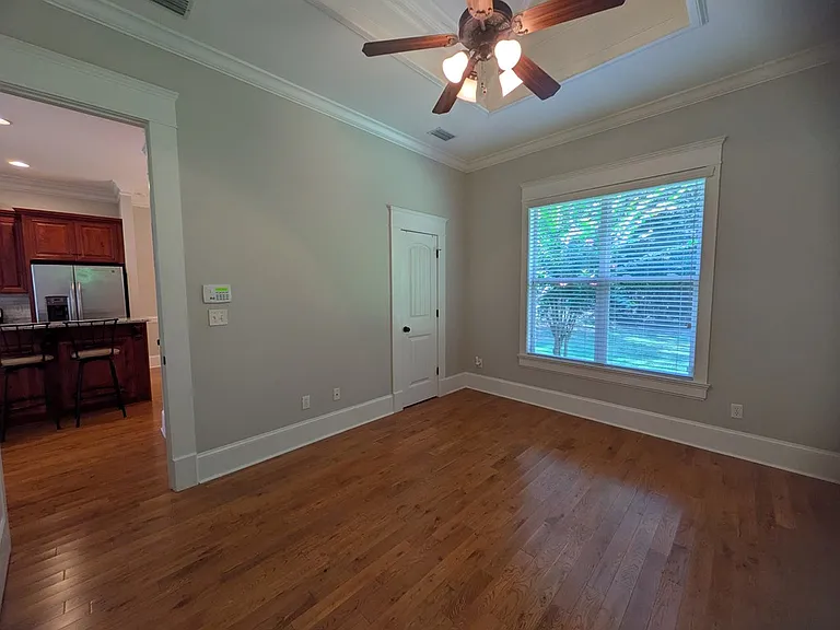 124 Pepperdine Ct — Photo 26