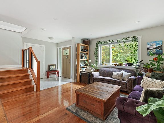 3rd image of 6843 River Ave S