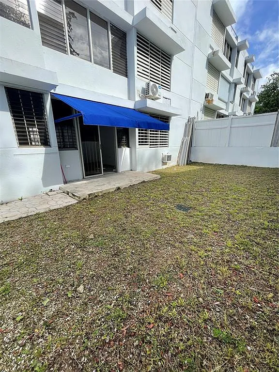 2 bed, 2.0 bath, 954 sqft, $1,600 — Photo 3