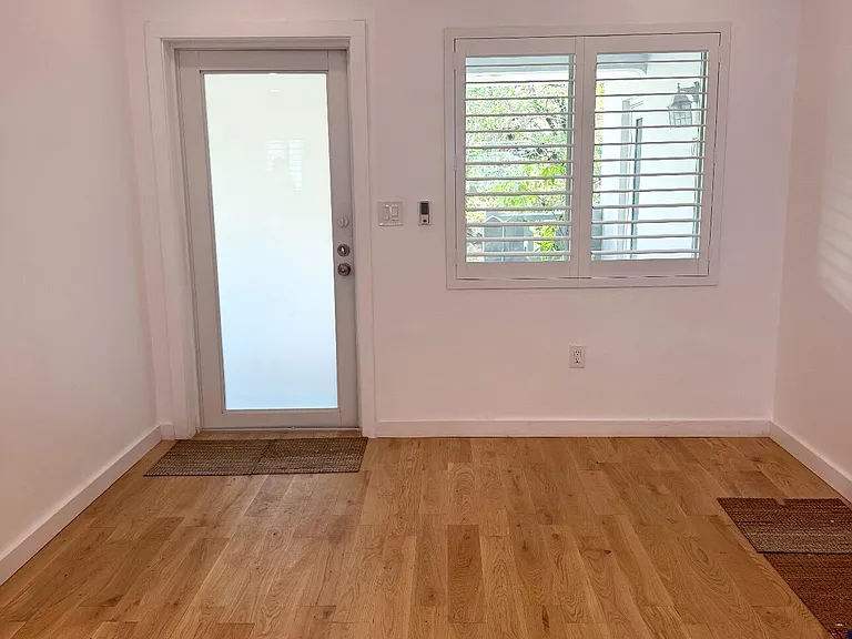 820 3rd St #8 — Photo 10