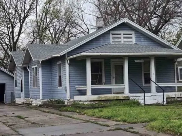 315 W Cave Springs Ave, El Dorado, KS 67042