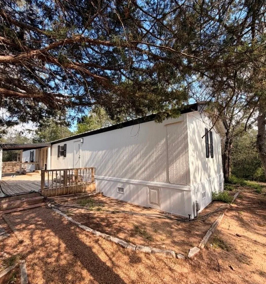 3 bed, 2.0 bath, $1,975 — Photo 1