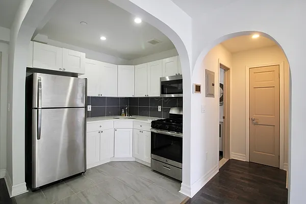 Rented by Hagstrom Management Inc | media 2