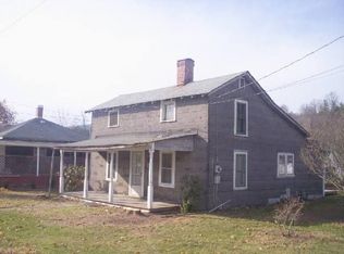212 Bennett St, White Sulphur Springs, WV 24986