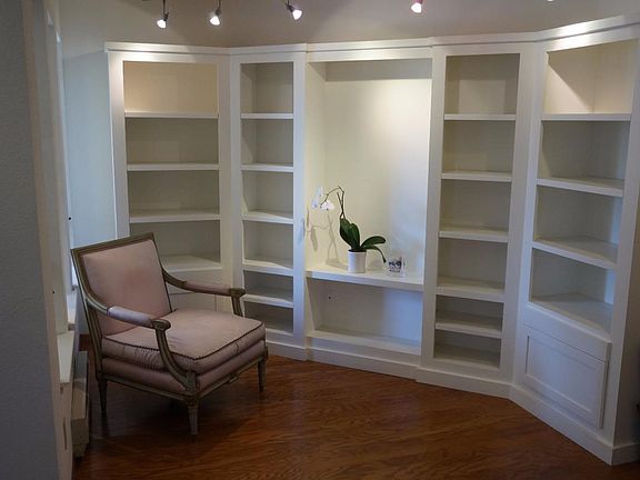 4th image of 365 Forest Ave APT 2C
