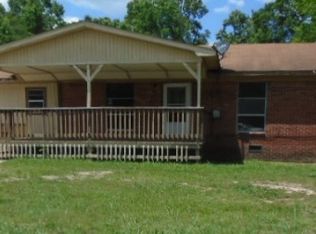 205 Hollywood Acres Ln, Bolivar, TN 38008