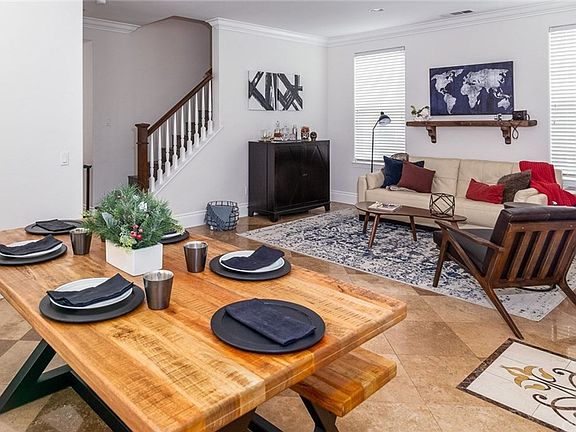 4th image of 40288 Bellevue Dr