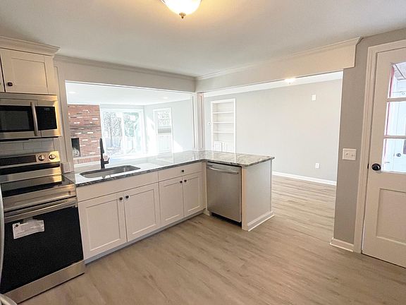 2nd image of 81 Alexander Dr