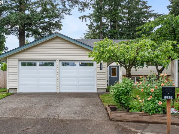 13209 SE Ankeny Ct, Portland, OR 97233