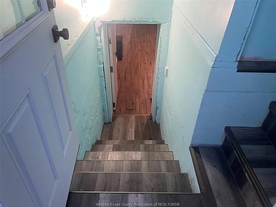 2264 Howard Ave #BASEMENT