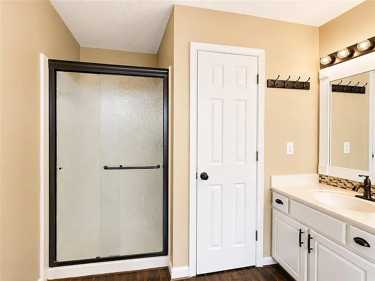 535 Arncliffe Ct — Photo 19