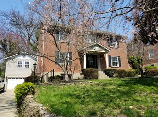 1203 Falcon Dr, Audubon Park, KY 40213