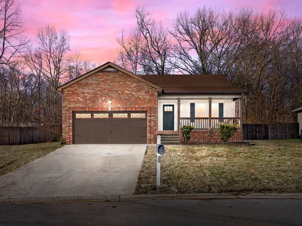 3467 Bradfield Dr, Clarksville, TN 37042