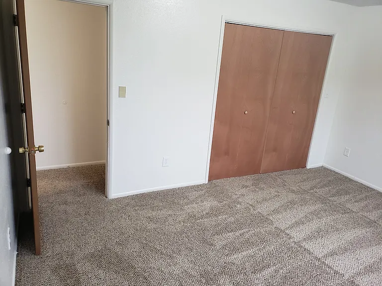 909 E 12th Ave #1 — Photo 13