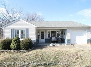 1447 S Thelma Ave, Springfield, MO 65807