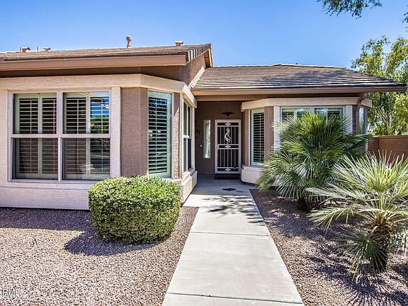 3rd image of 3007 E PALM BEACH Drive