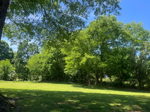 923 Old Reservoir Rd #30, Maryville, TN 37804
