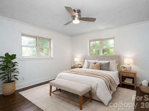 3rd image of 6517 Elmwood Cir