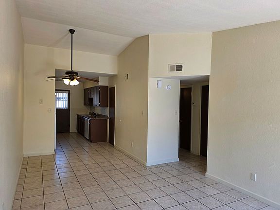 4th image of 627 E Knoll St APT 2