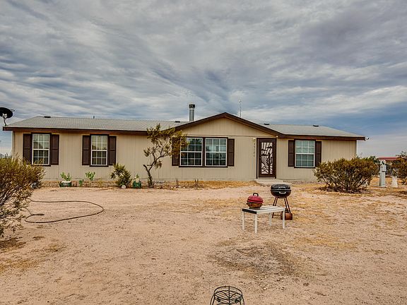3rd image of 35123 W Ashley Dr