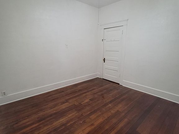4th image of 2716 McCall Ave