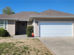 1209 Mill Rd, Pittsburg, KS 66762